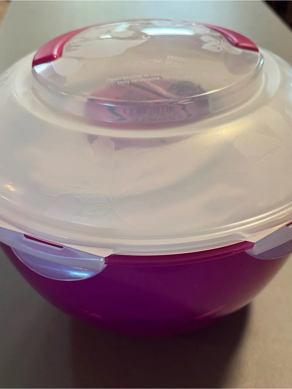 New Lock & Lock 5 pc Pink Salad to Go Bowl with Locking Lid
